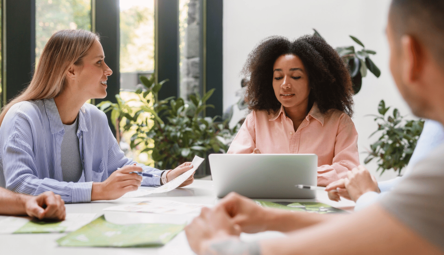 5 Outsourcing Tips for Building a Better Business